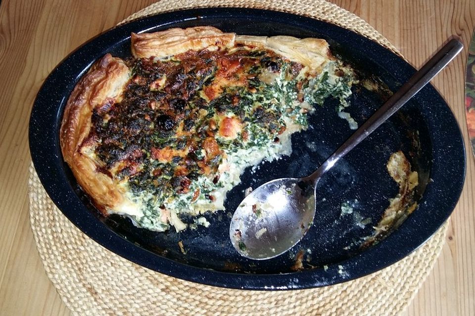 Grünkohl-Quiche mit Lachs