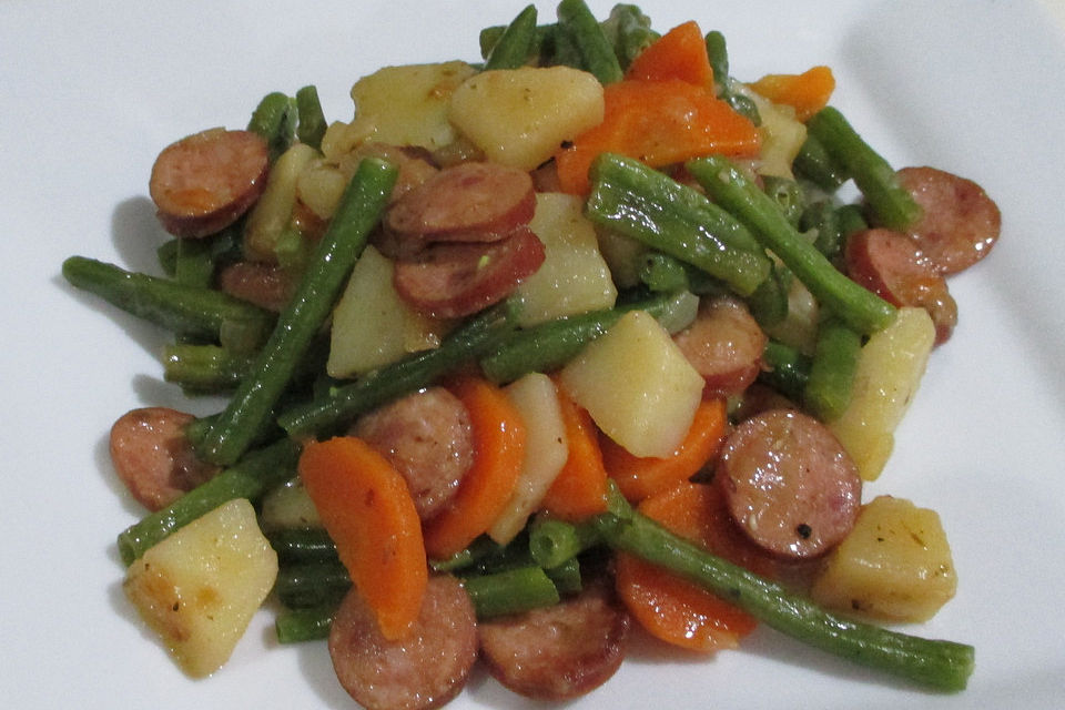 Bohneneintopf mit Cabanossi