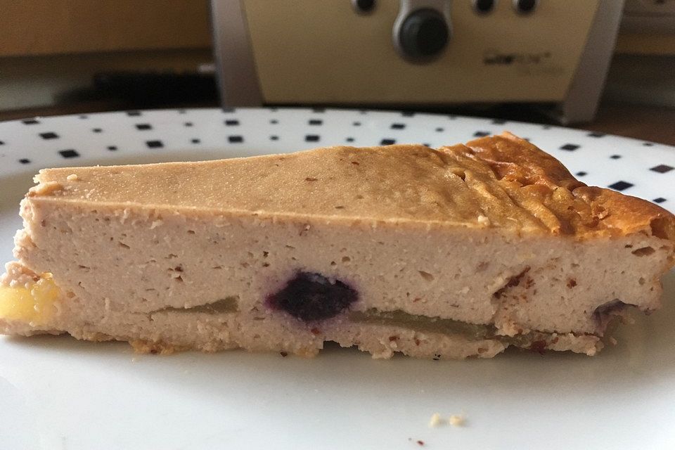 Bodenloser low carb Käsekuchen mit Äpfeln