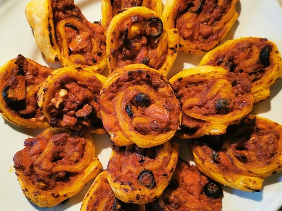 Blätterteigschnecken mit rotem Pesto von Senila| Chefkoch