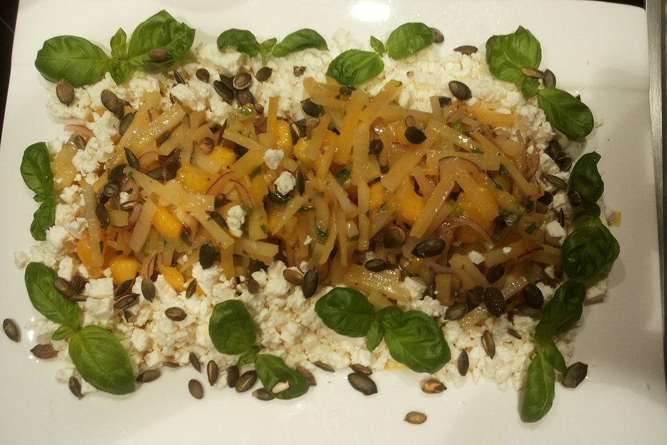 Steckrüben-Mango-Salat