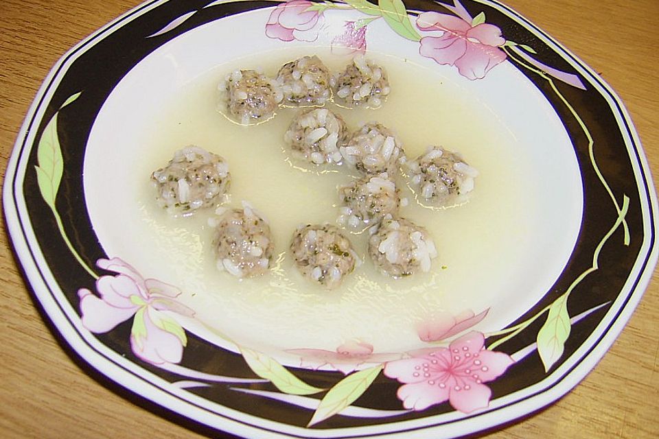 Saure Hackfleischbällchen - Suppe Saure Hackfleischbällchen - Suppe