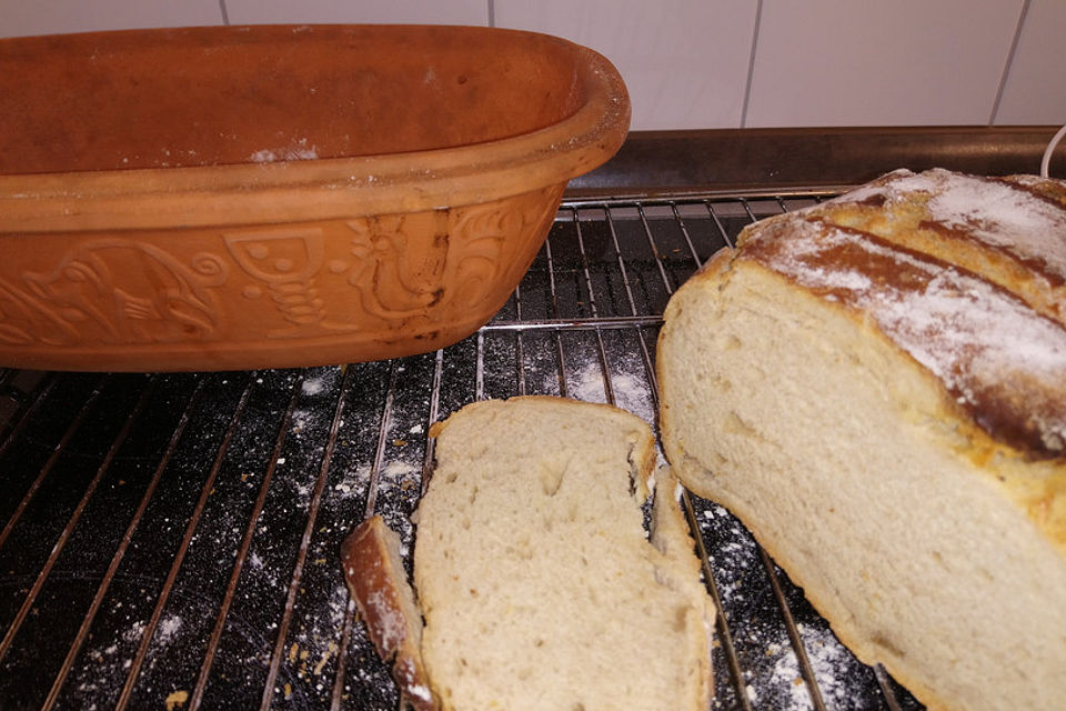 Brot mit Joghurtkruste