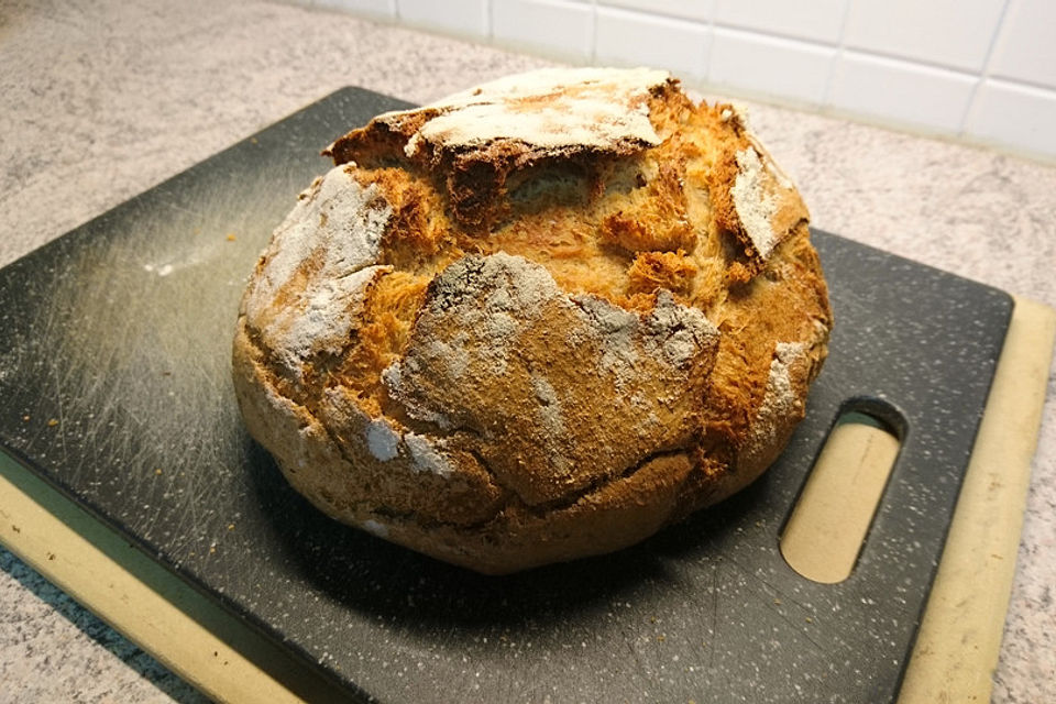 Brot mit Joghurtkruste