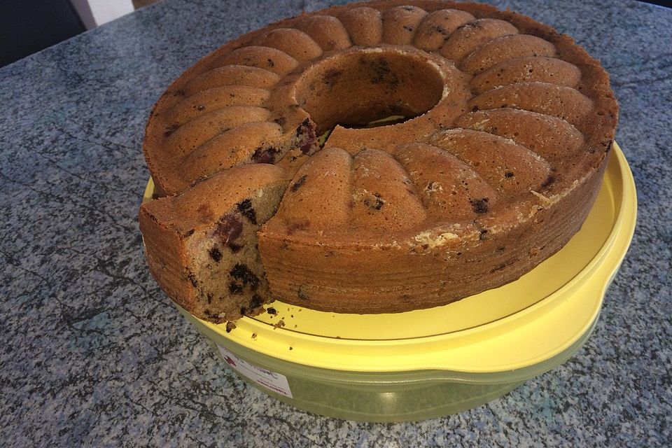 Ameisenkuchen mit Kirschen