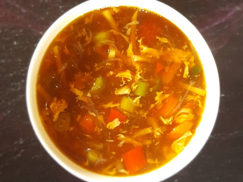 Vegetarische chinesische süß-sauer-scharfe Suppe von Kleinegiulia| Chefkoch