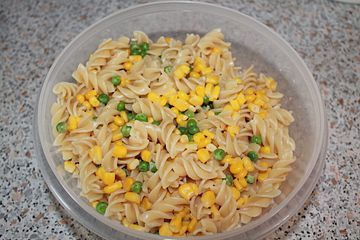 Veganer Nudelsalat Mit Erbsen Und Mais Von Jasmin Petra Wenzel Chefkoch 