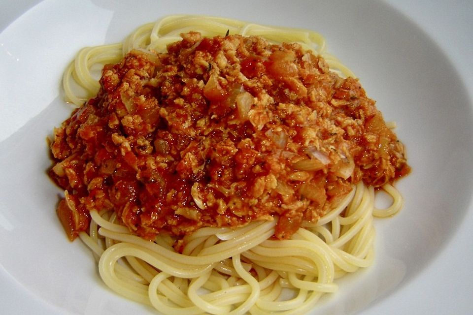 Leckere Bolognese mit pürierter Paprika und Möhren