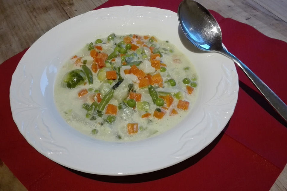 Gemüse-Sahne-Suppe