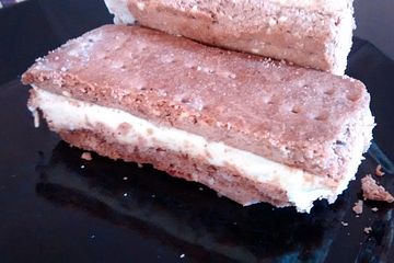 Vanilleeis-Lebkuchen-Sandwich