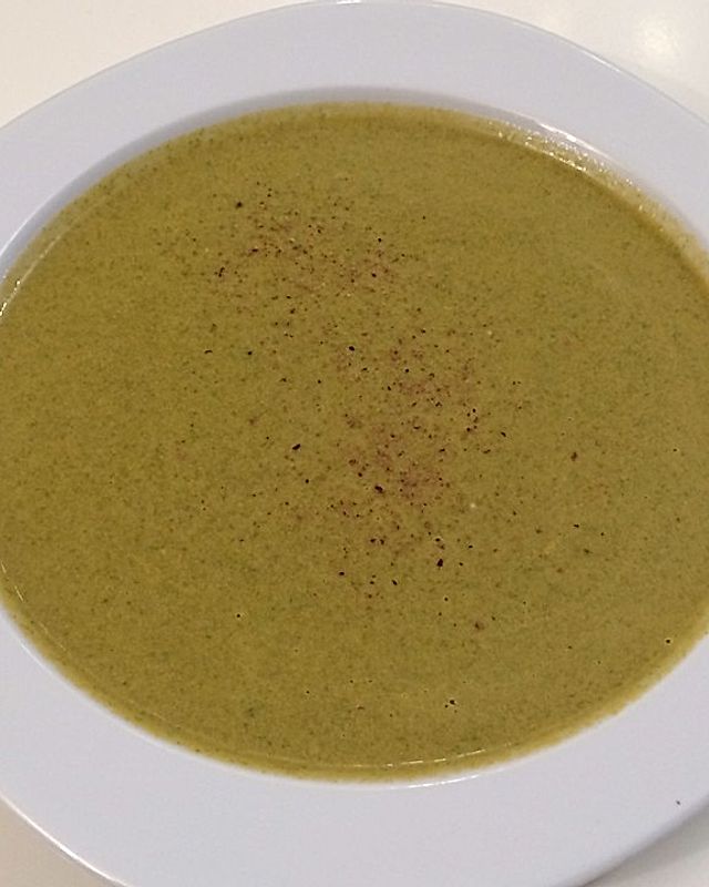 Gemüse-Mandelcreme-Suppe
