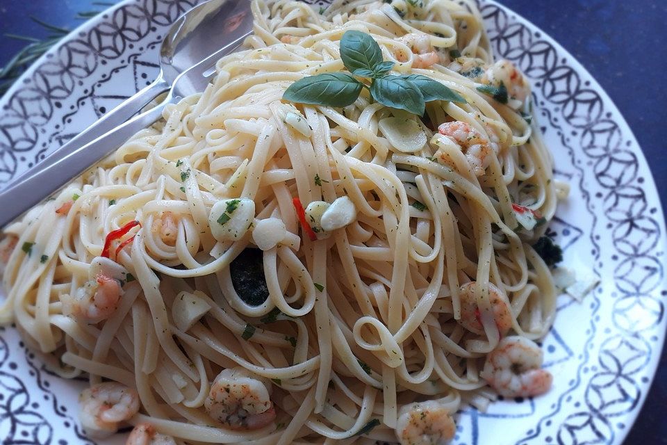 Spaghetti mit Chili-Garnelen