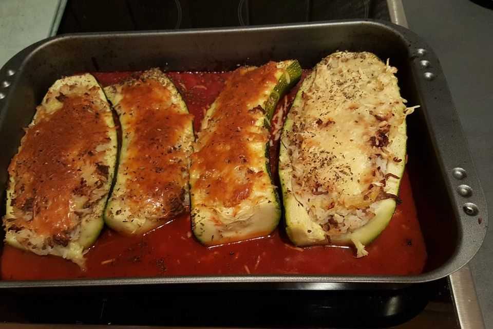 Zucchini, gefüllt