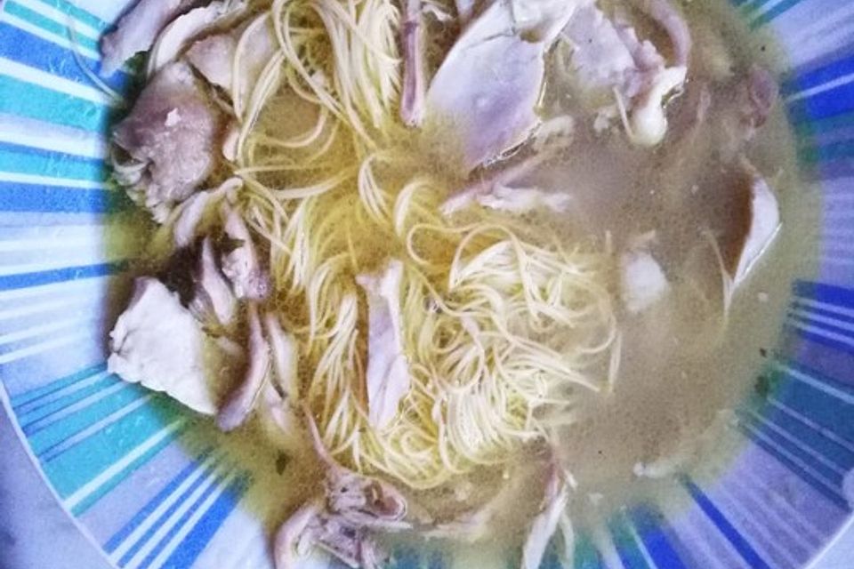 Schnelle Hühnersuppe Schnelle Hühnersuppe