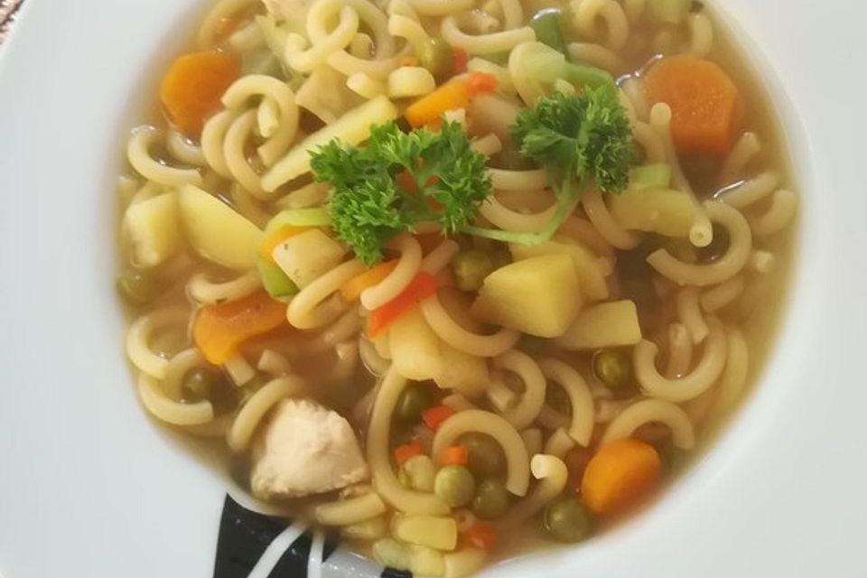 Schnelle Hühnersuppe Schnelle Hühnersuppe