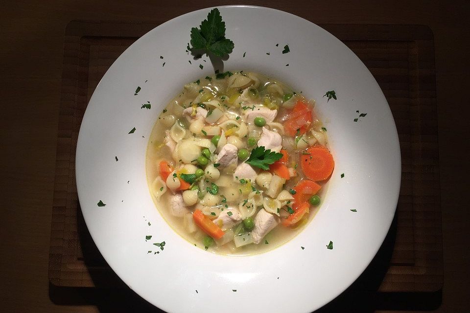 Schnelle Hühnersuppe Schnelle Hühnersuppe