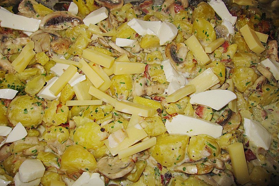 Überbackene Kräuterkartoffeln Überbackene Kräuterkartoffeln