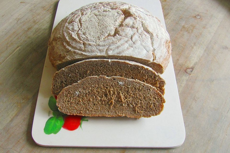 Großes Brot mit Hefe