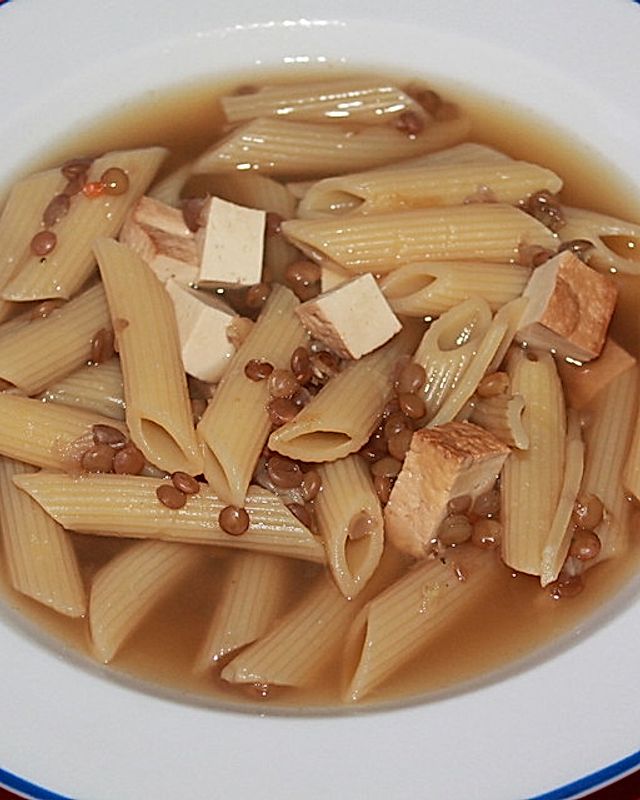 Linsen-Tofu-Nudel-Suppe