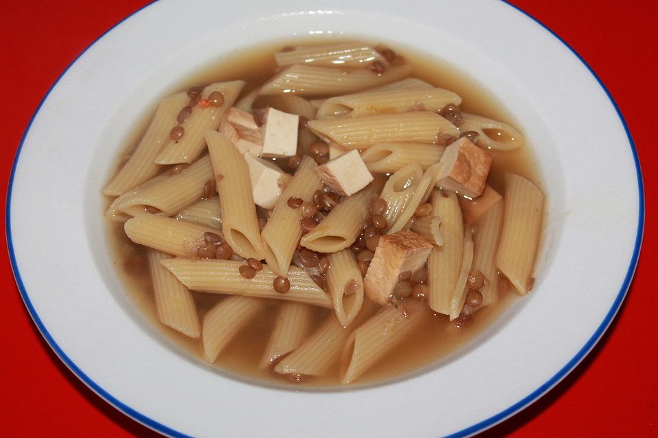 Linsen-Tofu-Nudel-Suppe