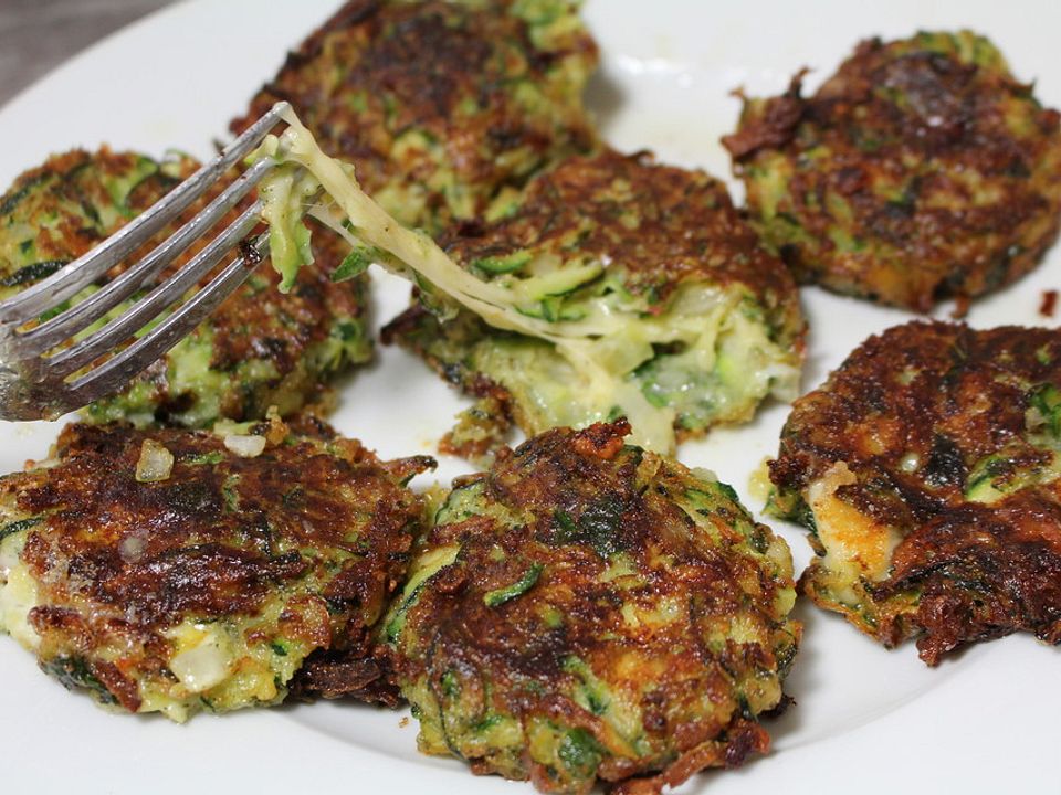 Zucchinibratlinge von Meinerezepte_Aynur| Chefkoch