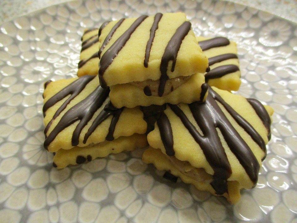 Buttergebäck mit Kaffee-Mandel-Creme von Nayrunia| Chefkoch