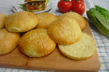 Brioche-Brötchen bzw. Burger Buns