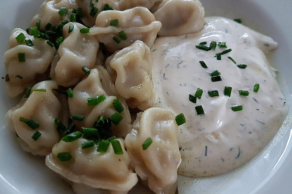 Schmandsauce zu Pelmeni