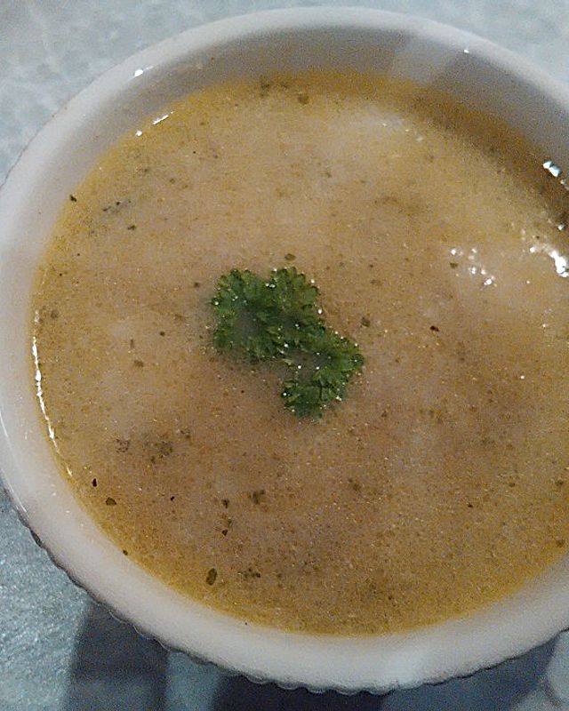 Kohlrabi-Hack-Blauschimmelkäse-Suppe