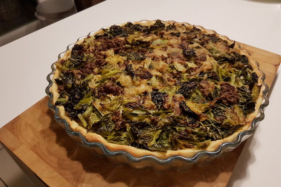 Lusieees Porre-Wirsing-Quiche mit Hackfleisch