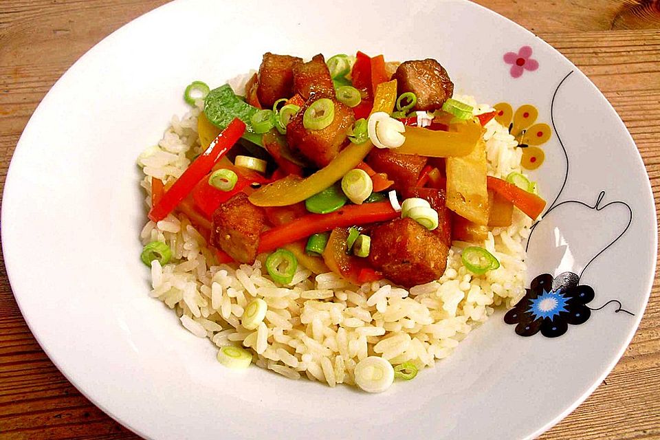 Buntes Gemüse mit Tofu