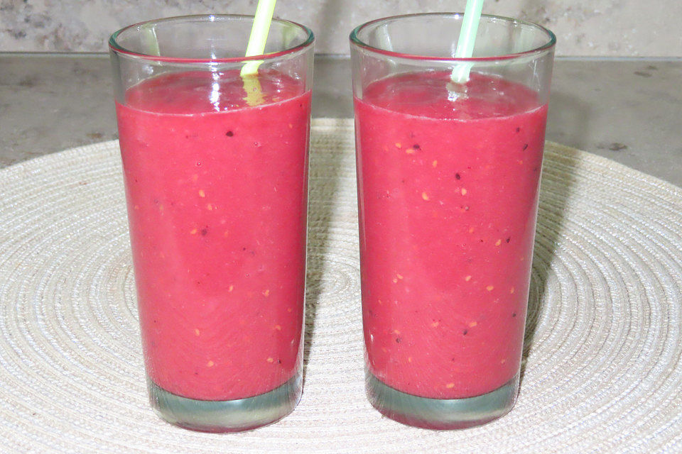 Super Fruit Summer Smoothie