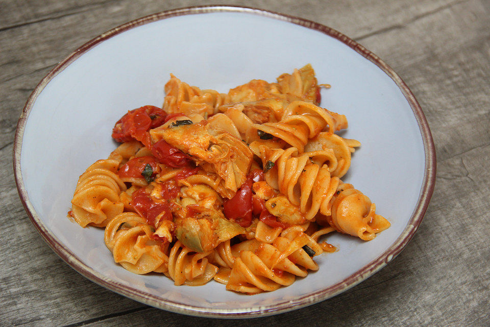 Nudeln mit Artischocken und Tomaten risottati