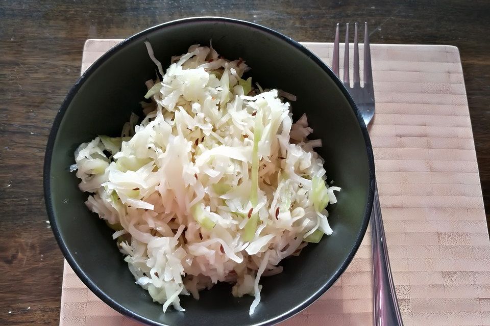 Zwiebel-Ingwer-Weißkraut, als Salat oder Gemüse