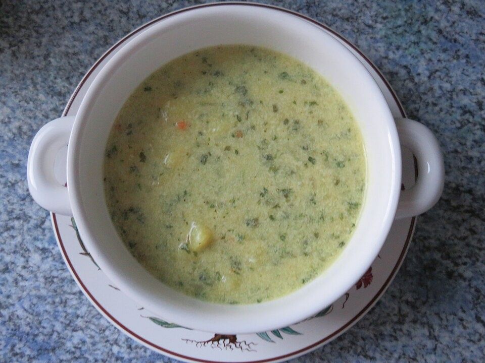 Kartoffel-Zwiebel-Suppe mit Kräutern von Jasmin-Petra-Wenzel| Chefkoch