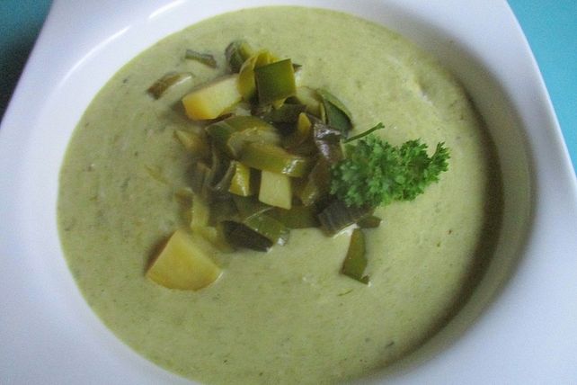 Lauch-Kartoffel-Schmand-Suppe von movostu| Chefkoch