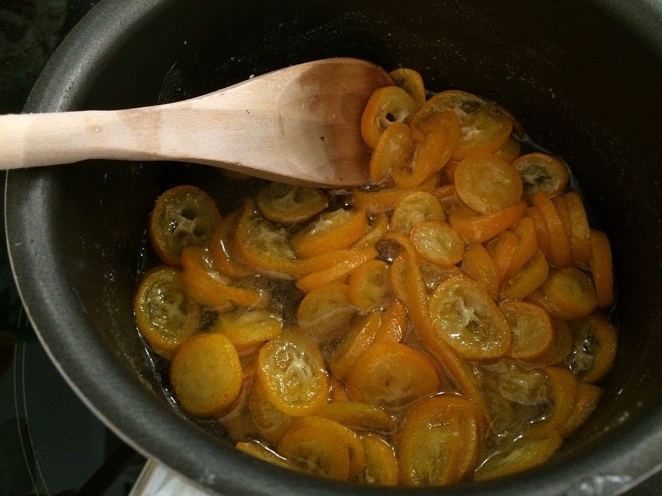 Rotwein-Gewürzkuchen mit Kumquats von imoll| Chefkoch