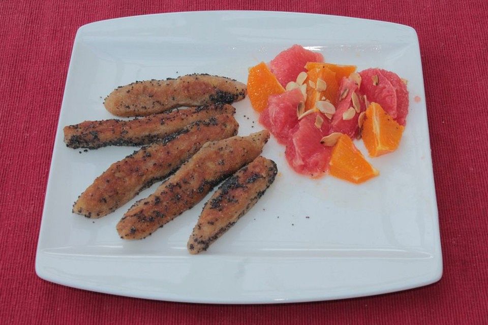 Grapefruit-Mandarinen-Salat mit gerösteten Mandelblättchen