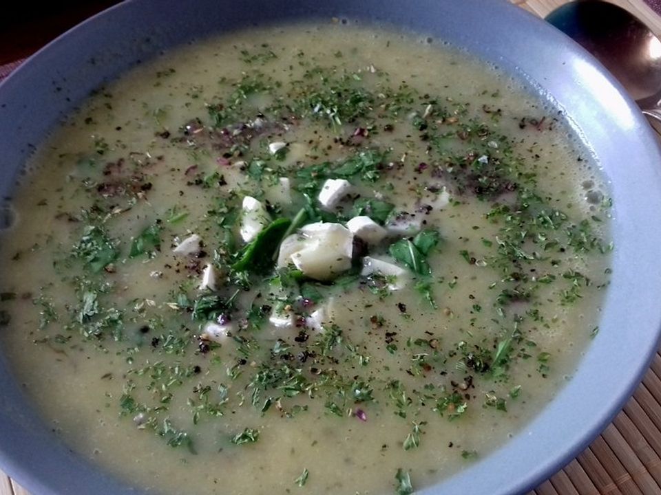 Sellerie-Kartoffel-Birnen-Suppe von VeggiFee| Chefkoch