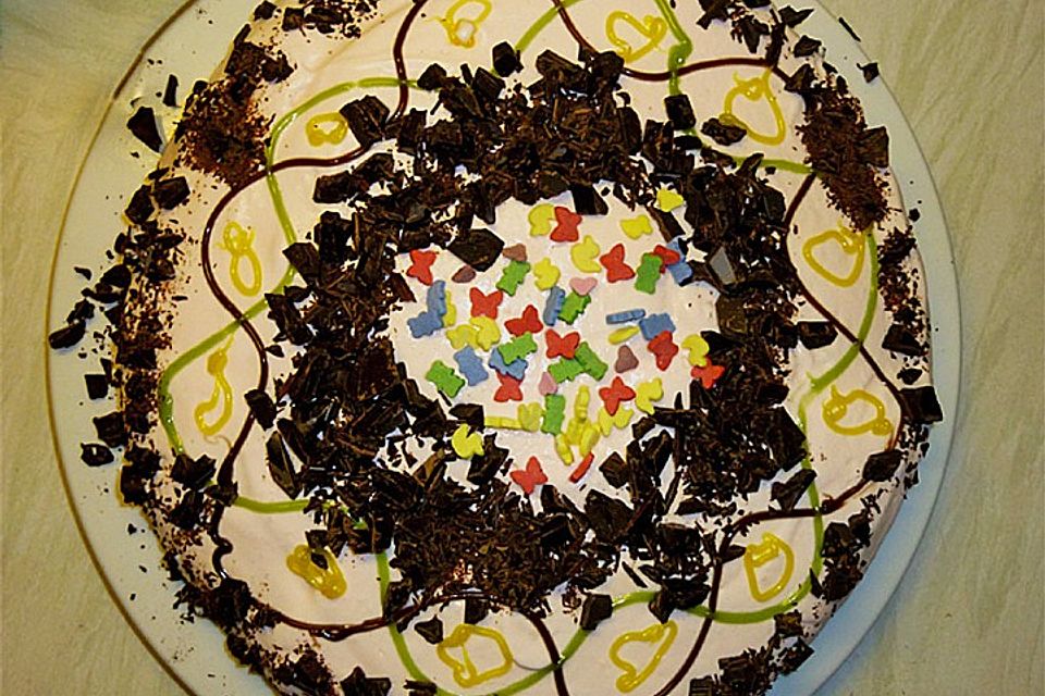 Schnelle Sahnetorte für den Geburtstag