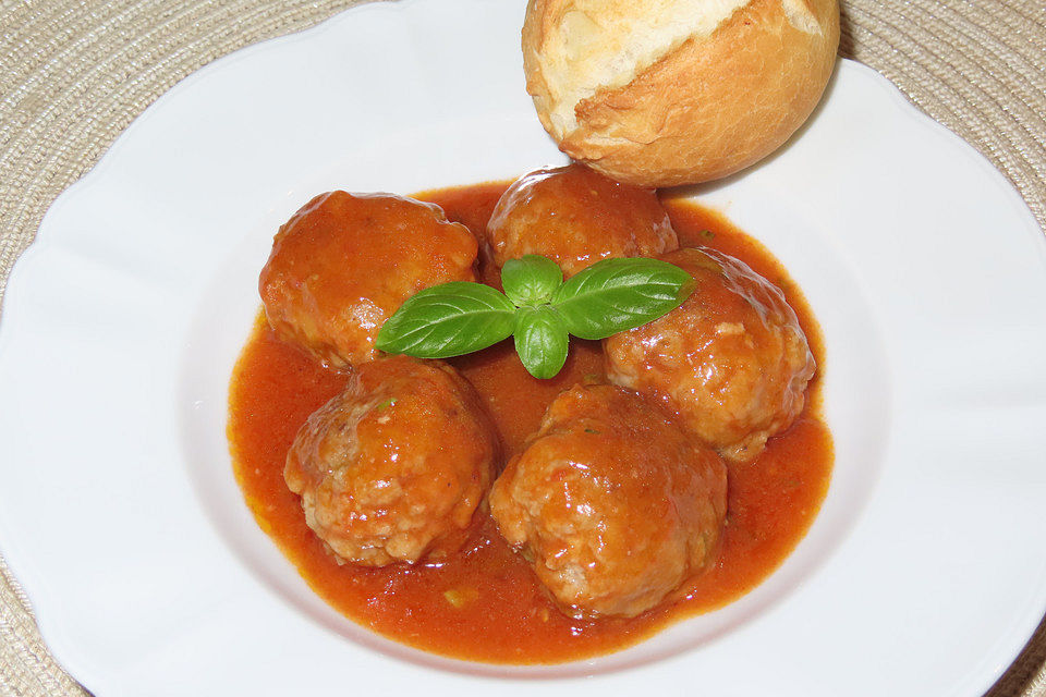 Fleischbällchen in fruchtiger Tomatensoße à la Gabi