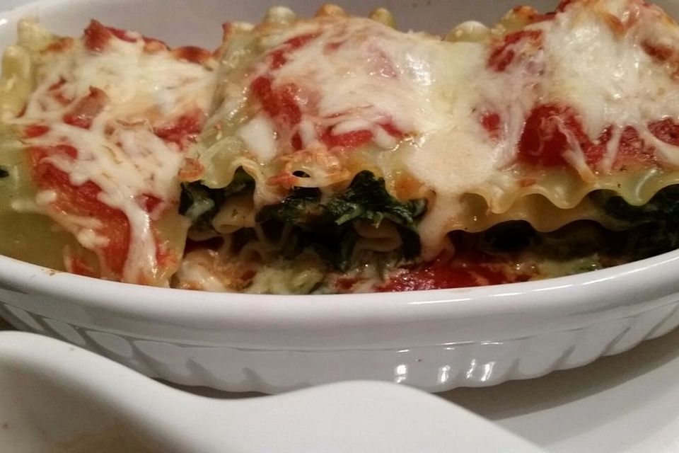 Lasagnerollen mit Spinat-Frischkäse-Füllung