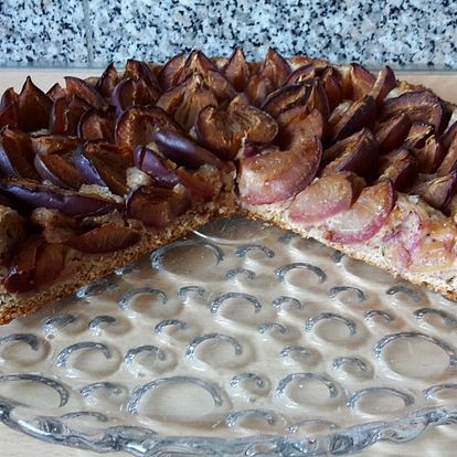 Gateau Aux Pruneaux A Faible Teneur En Glucides Recipe How To Make Calories Ingredients And Nutrition Foodcors France France