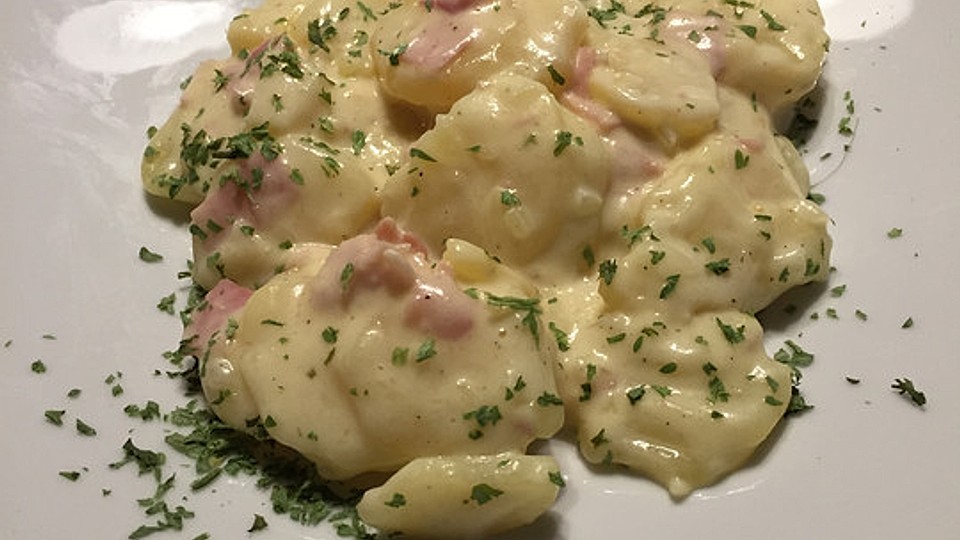 Rahmkartoffeln mit Schinkenwürfeln-image