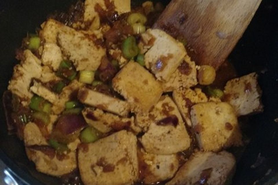 Chinesisch-philippinischer Tofu alla Julie