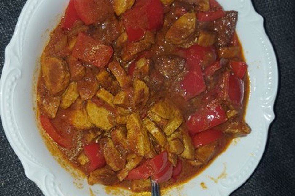 Low carb Currywurst-Suppe