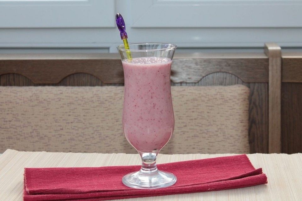 Preiselbeer-Bananen-Smoothie