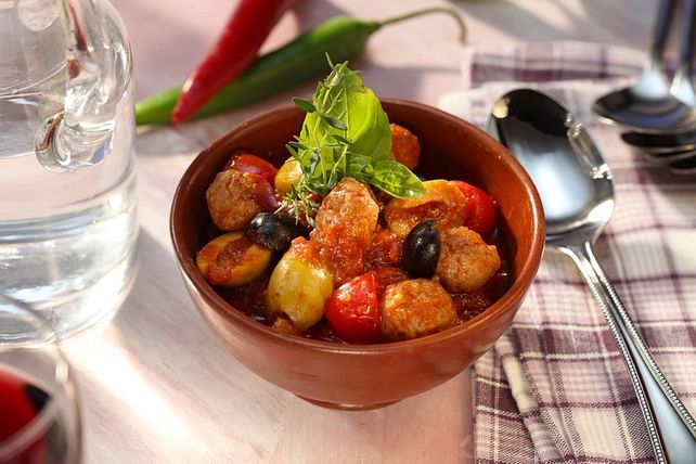 Hackbällchen mit Tomaten und Oliven von Guido-Weber| Chefkoch