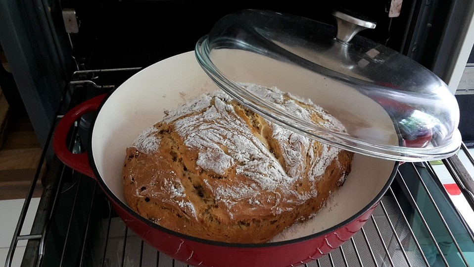 Knusprig saftiges Rosmarinbrot ohne Hefe von Aerenchym