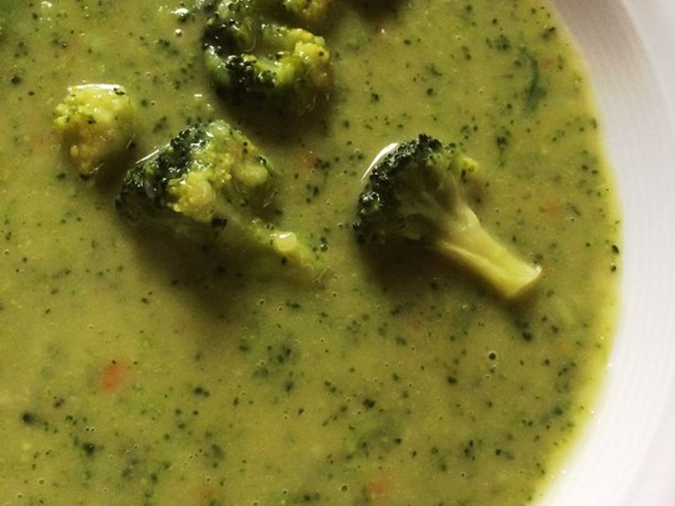 Brokkoli-Kokos-Cremesuppe von _Mietzi_| Chefkoch